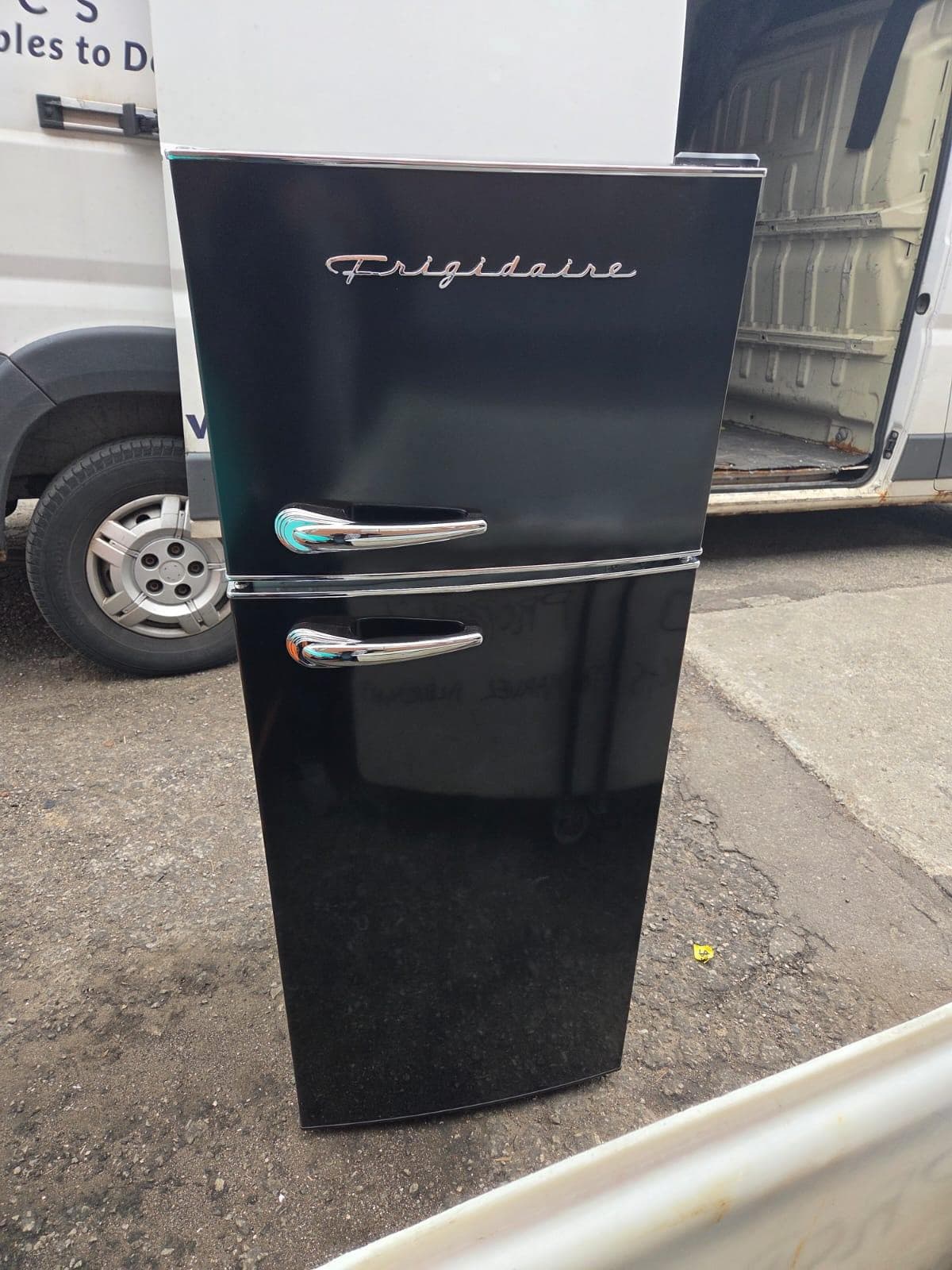 Fridge - Frigidaire 7.5 Cu Ft EFR780 Top - Freezer Black - New - Home Appliances in Mississauga, Ontario - Buy and Sell on Fliku