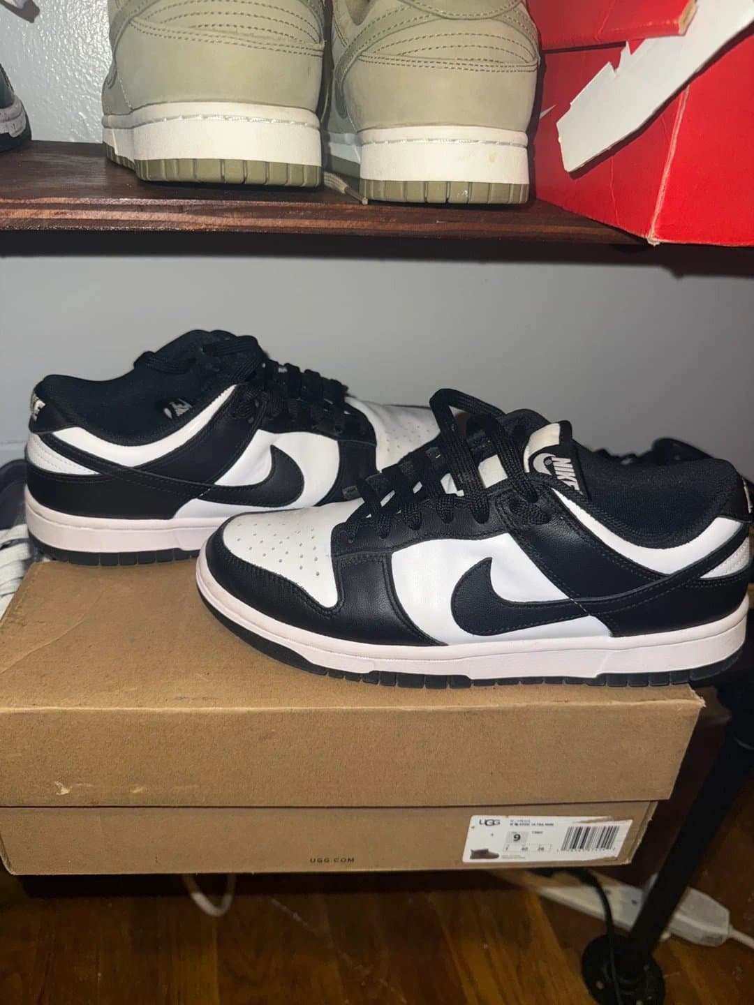 Selling Nike Dunk - Fashion & Beauty in Toronto, Ontario - Buy and Sell on Fliku